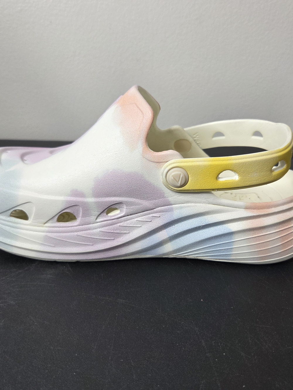 Vionic Wave RX Recovery Mules With Heel Strap - Picture 4 of 10